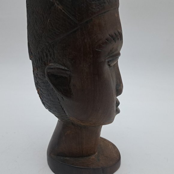Wooden African Bust -Kenyan - Picture 9 of 11
